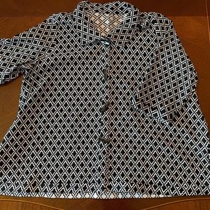 Reversible Black & White 3/4 Length Sleeve Lightweight Top